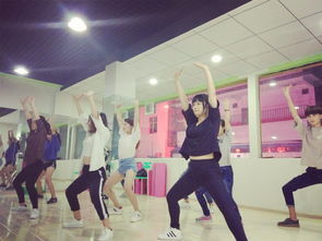 深圳龍崗區(qū)0基礎(chǔ)舞蹈聲樂(lè)培訓(xùn)推薦 包學(xué)包會(huì)、推薦就業(yè)與免費(fèi)進(jìn)修